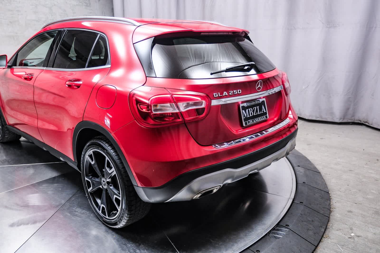 Thumbnail: 2019 Mercedes-Benz GLA - 8
