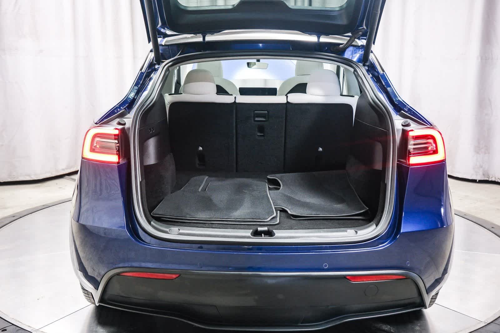 Thumbnail: 2022 Tesla Model Y - 25