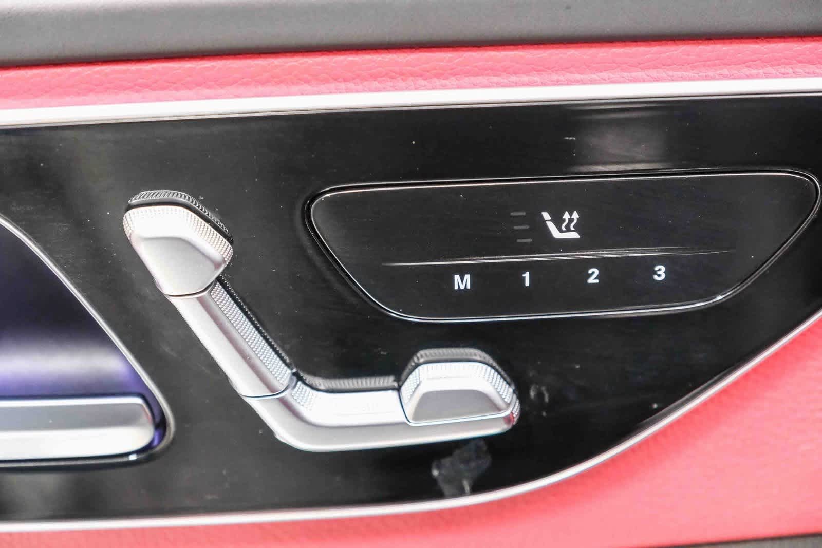 Thumbnail: 2022 Mercedes-Benz C-Class - 16