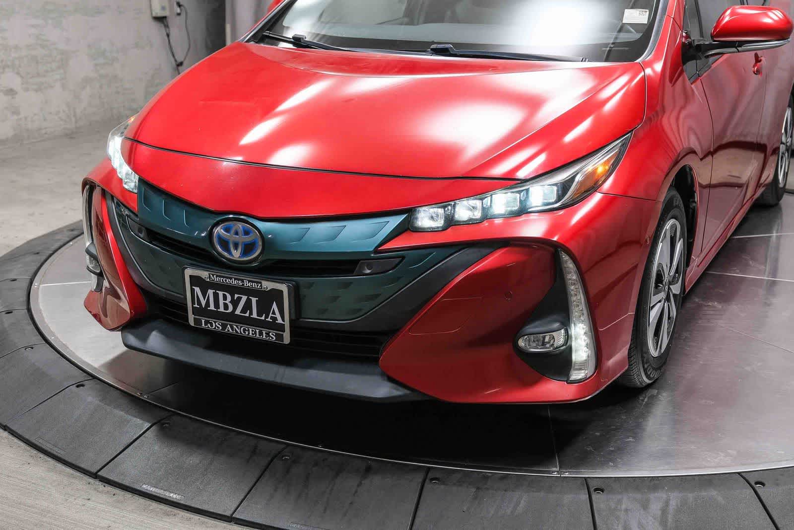 Thumbnail: 2017 Toyota Prius Prime - 11