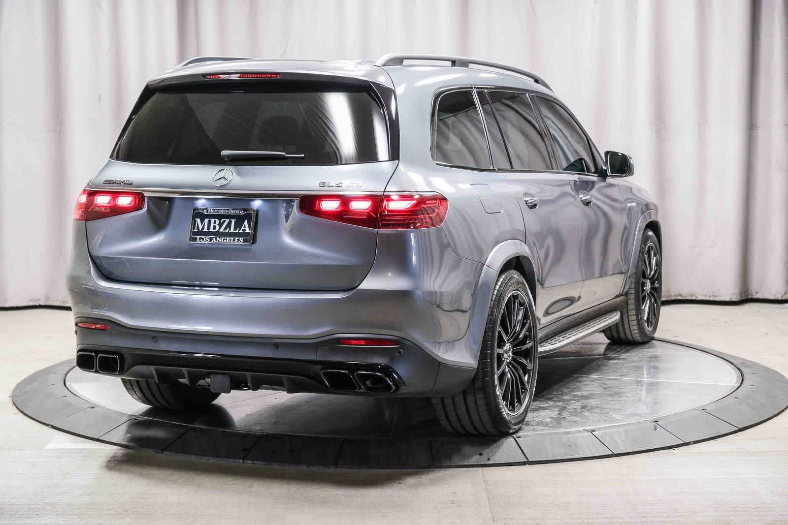 Thumbnail: 2024 Mercedes-Benz GL-Class - 4