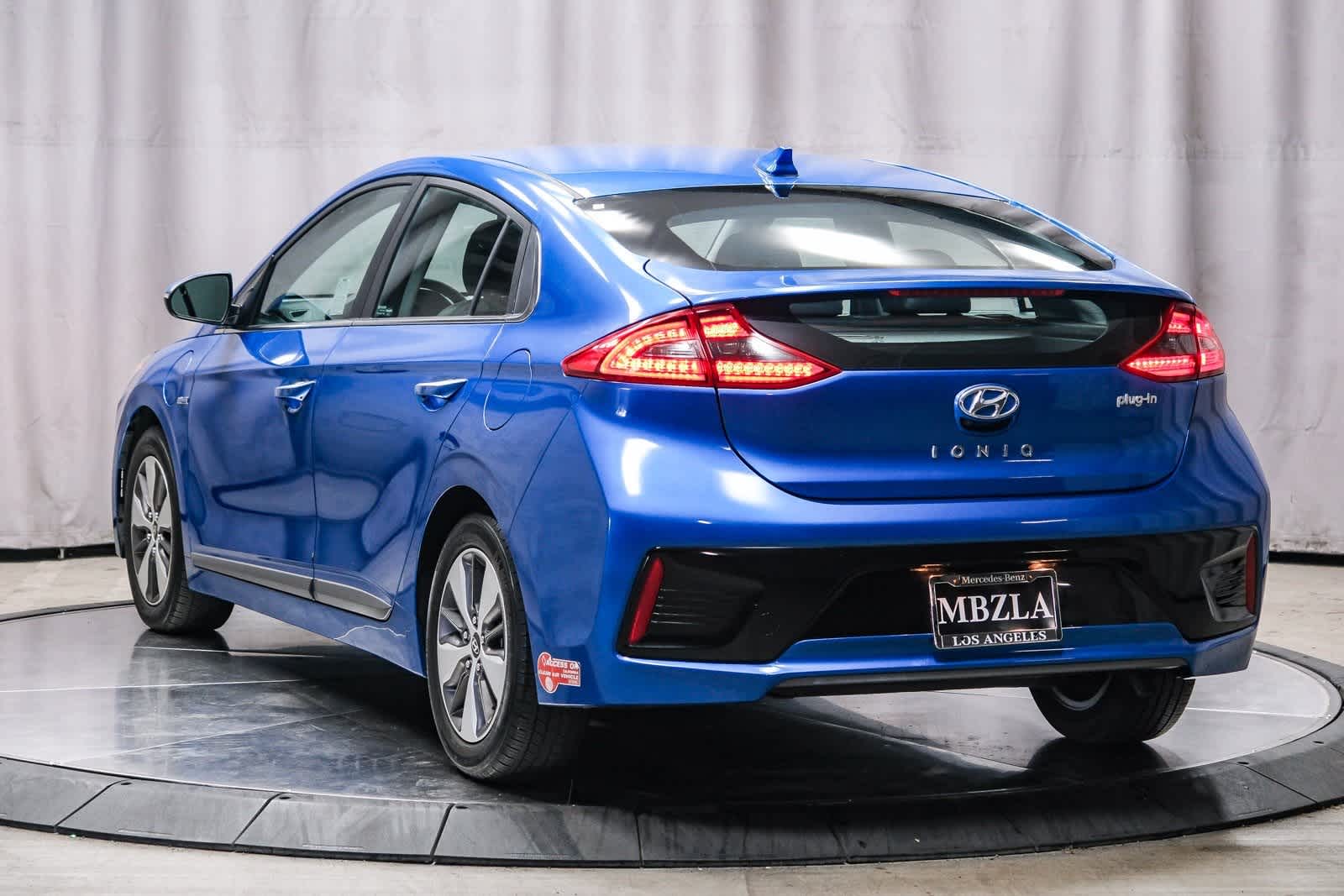 Thumbnail: 2018 Hyundai Ioniq - 2