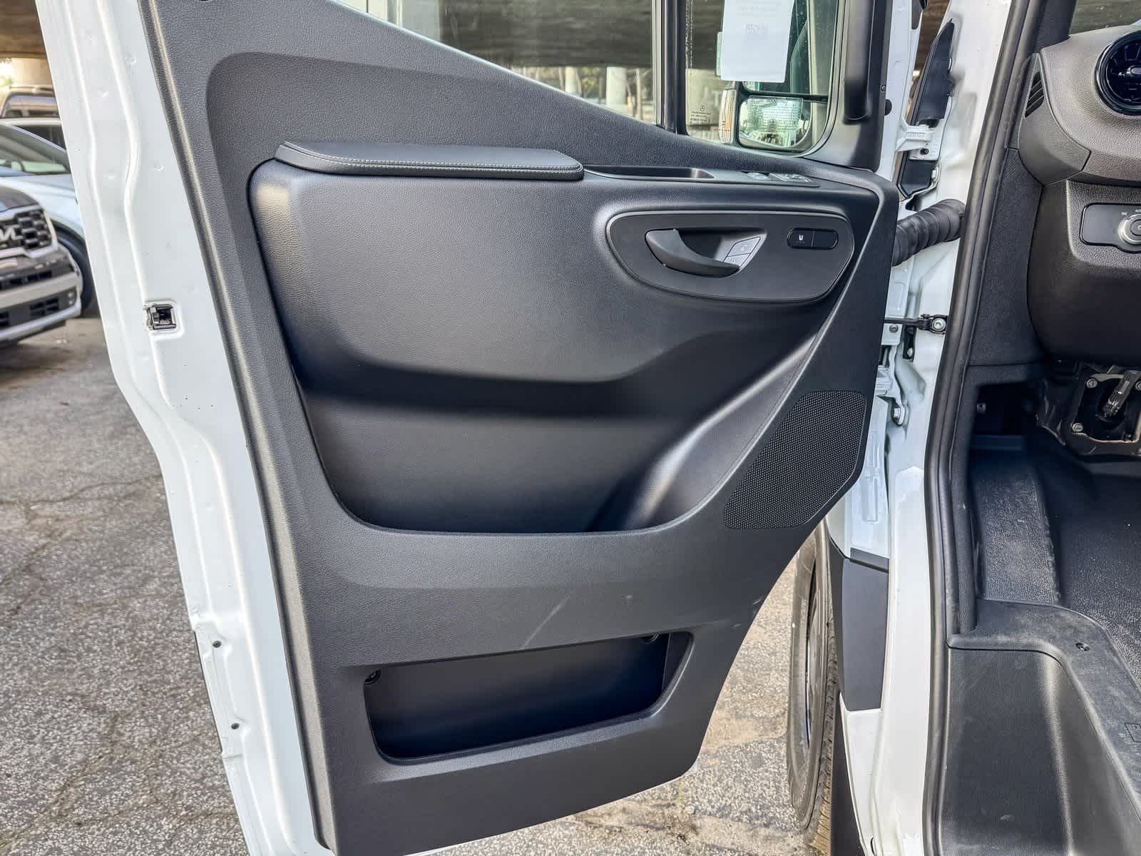 Thumbnail: 2026 Mercedes-Benz Sprinter - 19