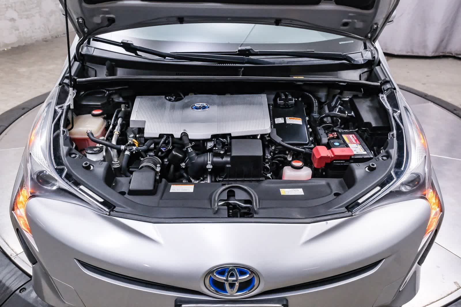 Thumbnail: 2016 Toyota Prius - 28