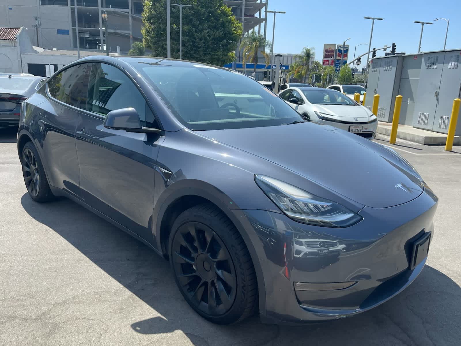 Thumbnail: 2022 Tesla Model Y - 4