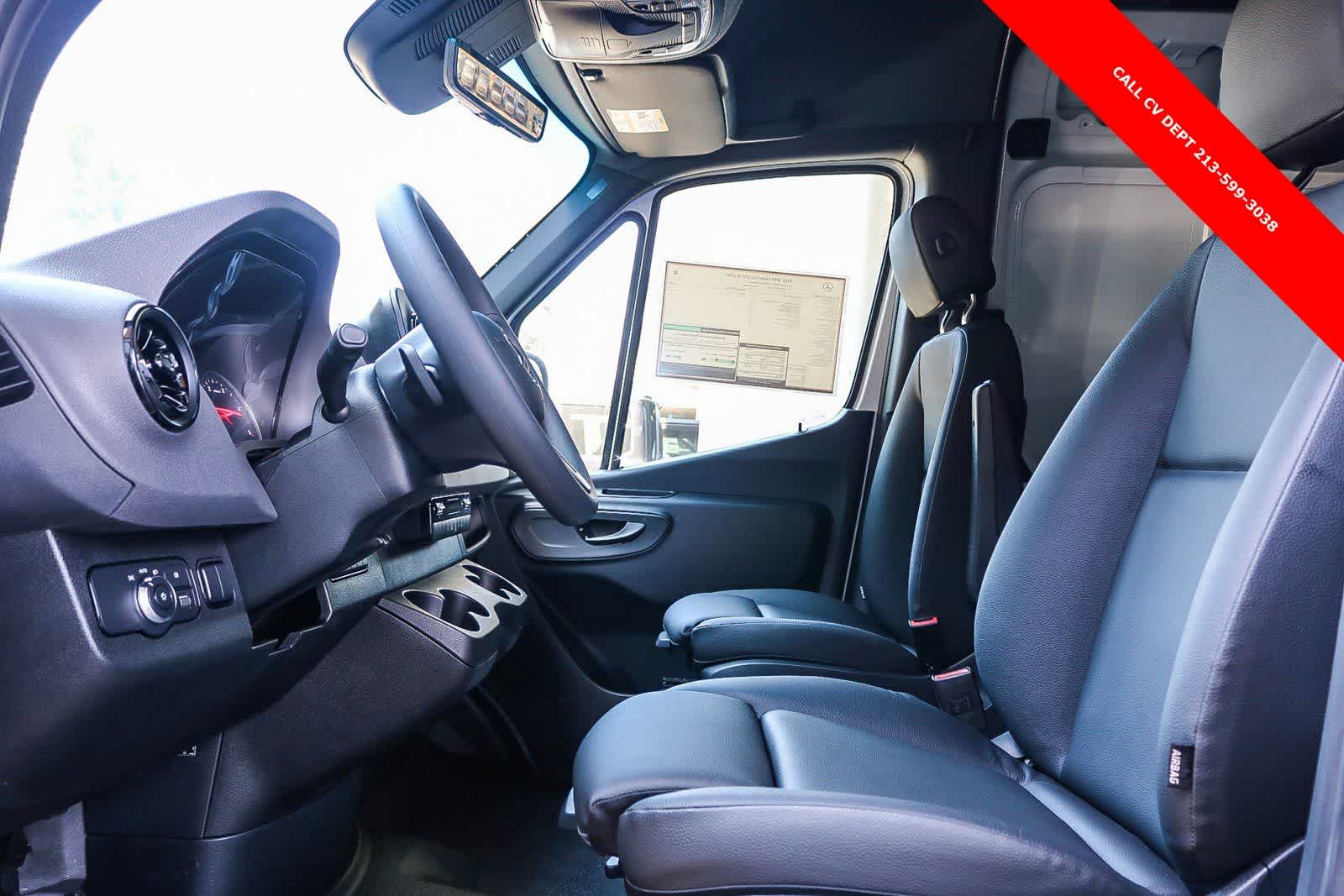 Thumbnail: 2024 Mercedes-Benz Sprinter - 19