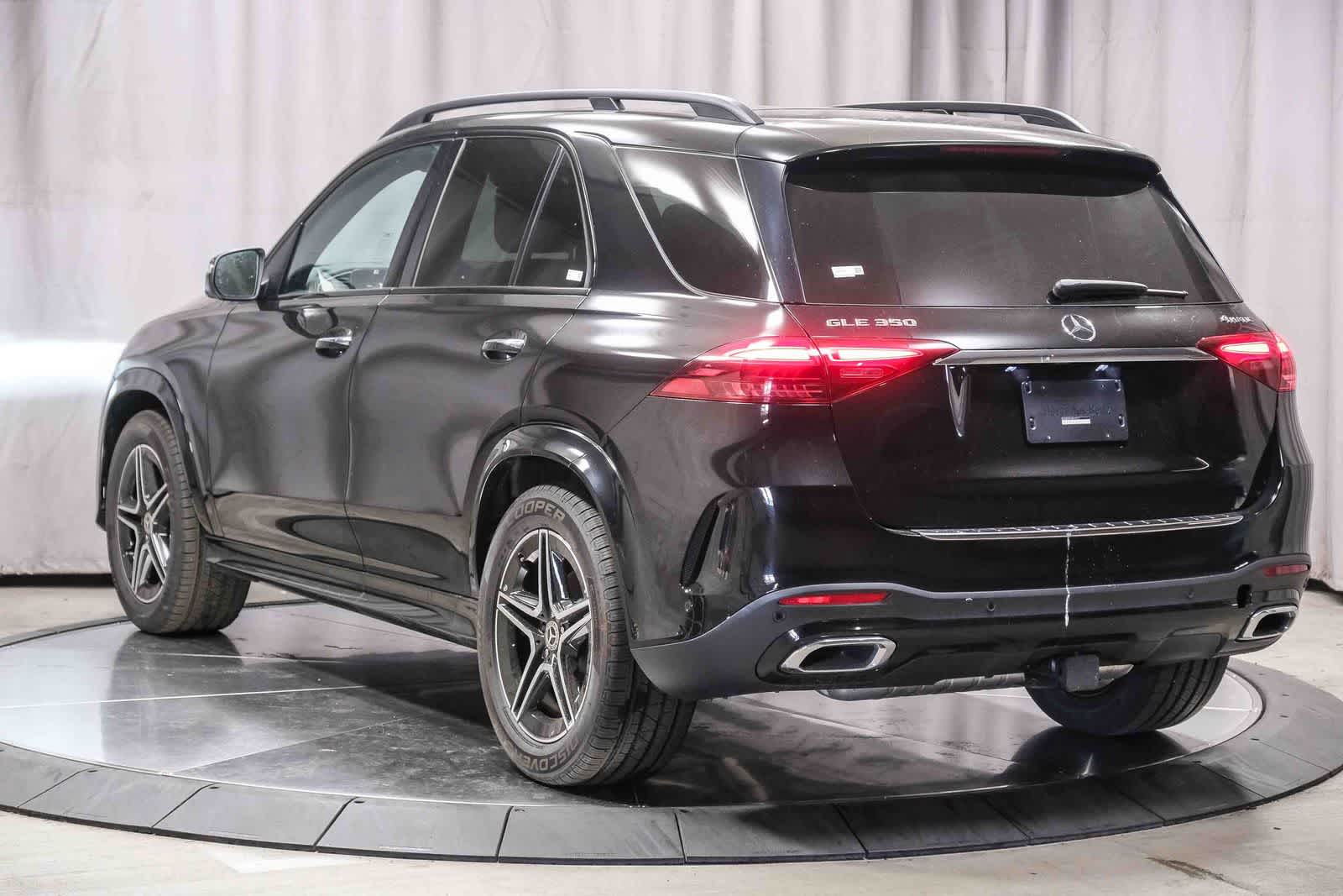 Thumbnail: 2026 Mercedes-Benz GLE - 2