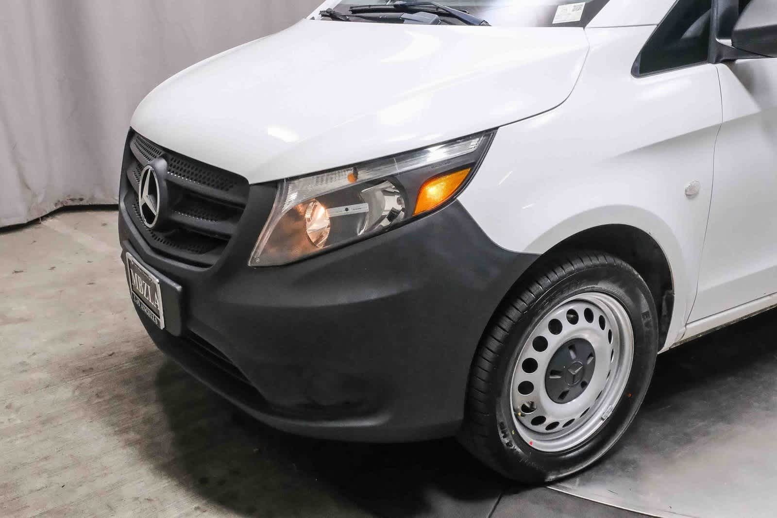 Thumbnail: 2022 Mercedes-Benz Metris - 12