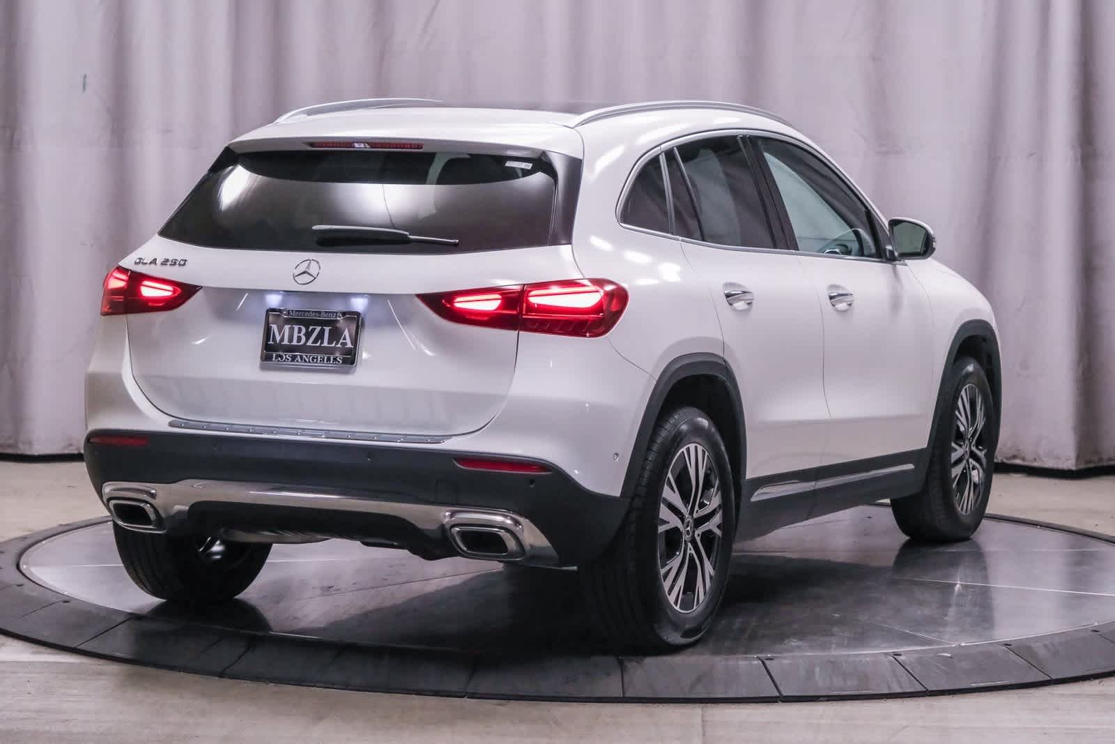 Thumbnail: 2025 Mercedes-Benz GLA - 4