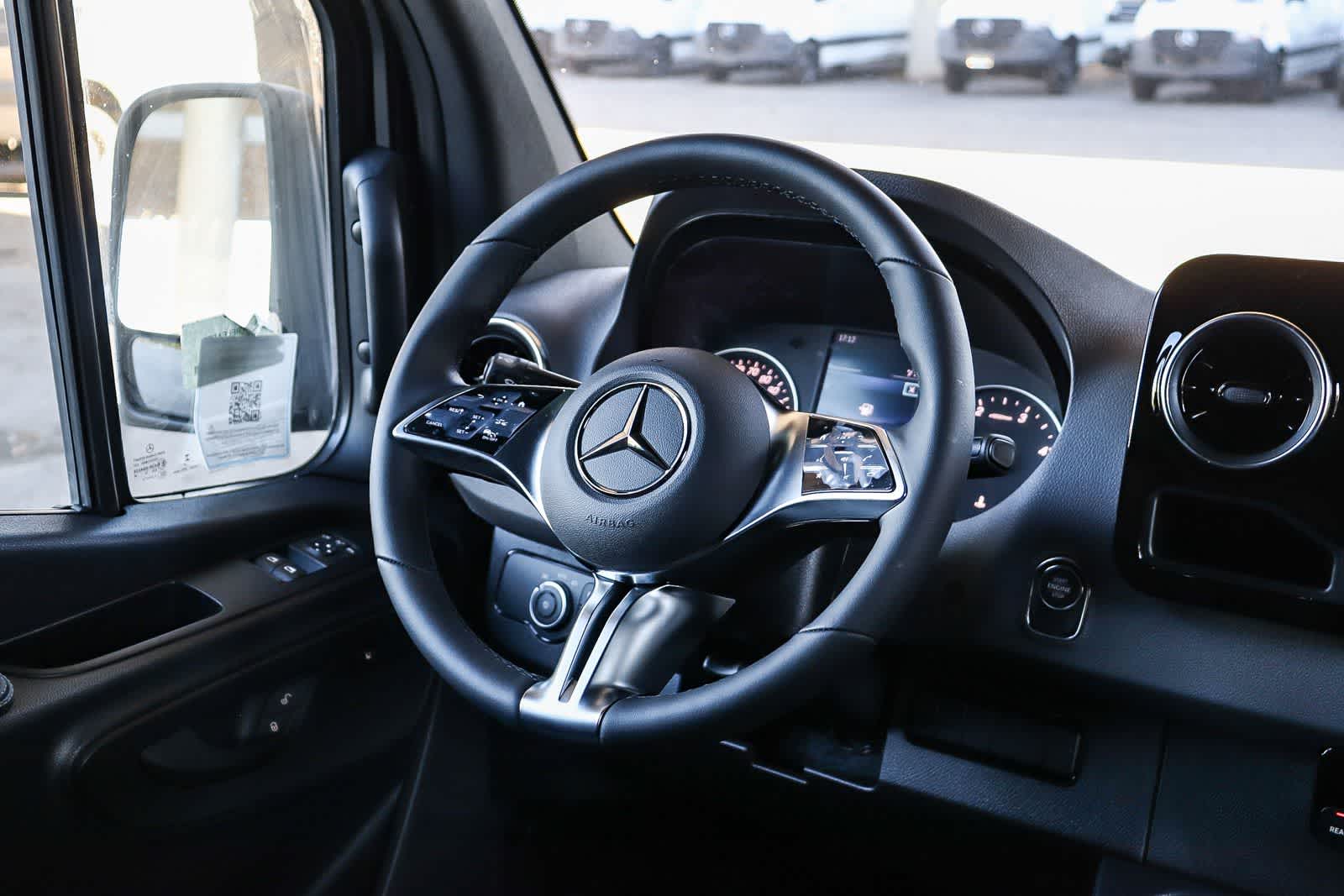 Thumbnail: 2026 Mercedes-Benz Sprinter - 16