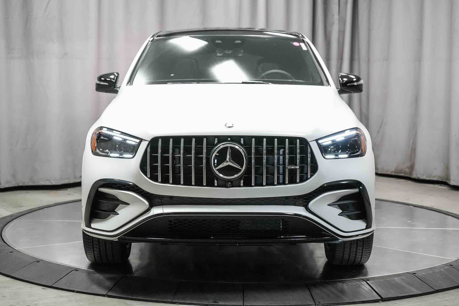 Thumbnail: 2026 Mercedes-Benz GLE - 2
