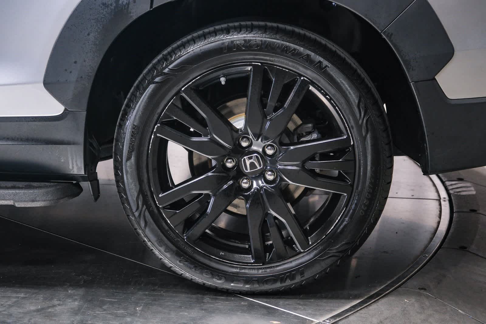 Thumbnail: 2019 Honda Passport - 9