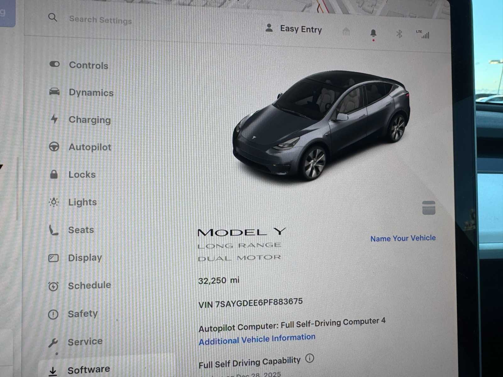 Thumbnail: 2023 Tesla Model Y - 8