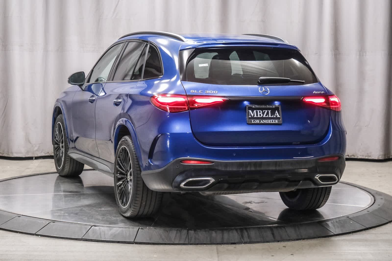 Thumbnail: 2023 Mercedes-Benz GLC - 2