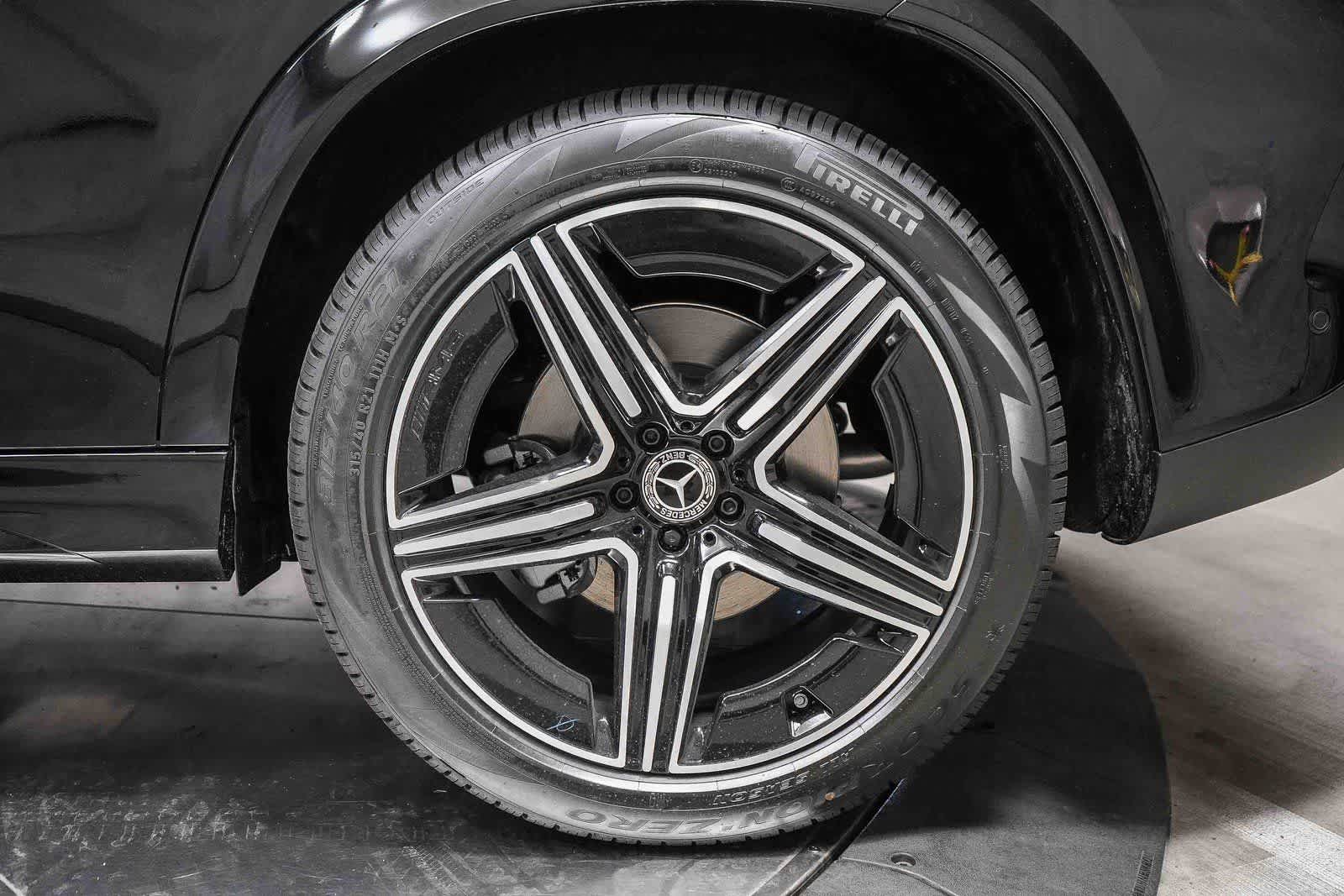 Thumbnail: 2026 Mercedes-Benz GLE - 10
