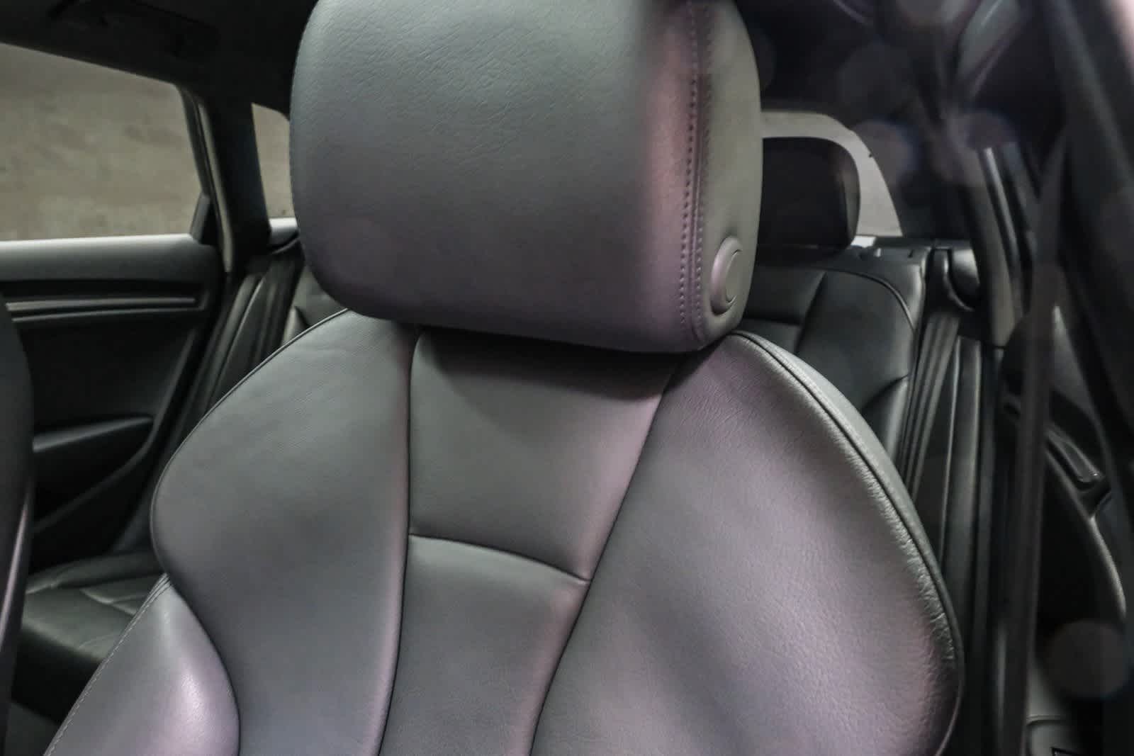 Thumbnail: 2018 Audi A3 e-tron - 22