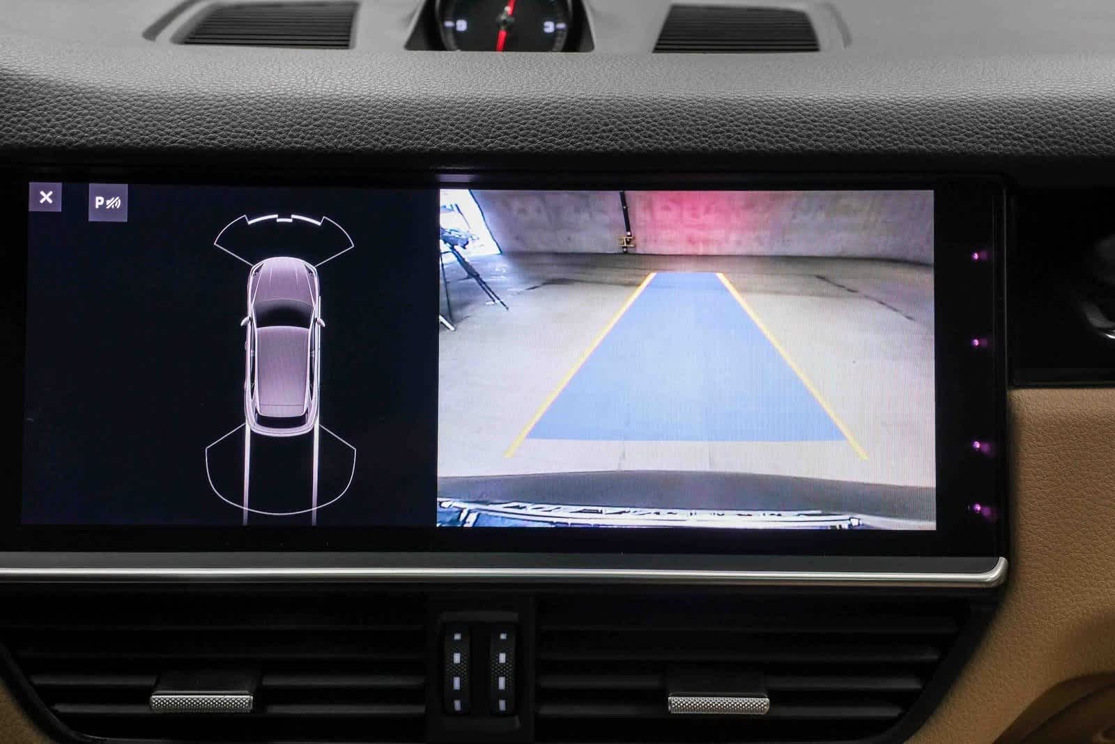 Thumbnail: 2020 Porsche Cayenne - 26