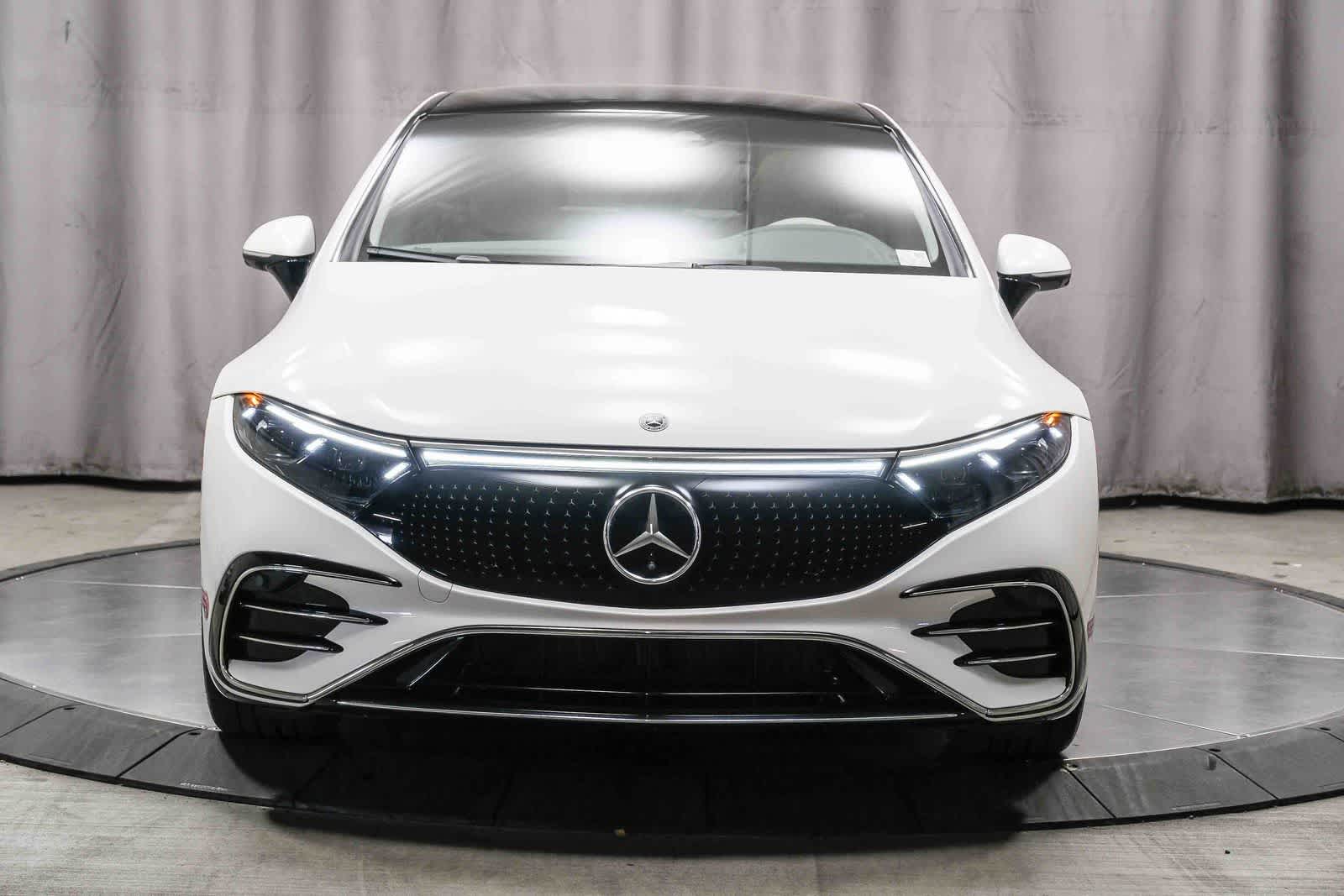 Thumbnail: 2023 Mercedes-Benz EQS - 6
