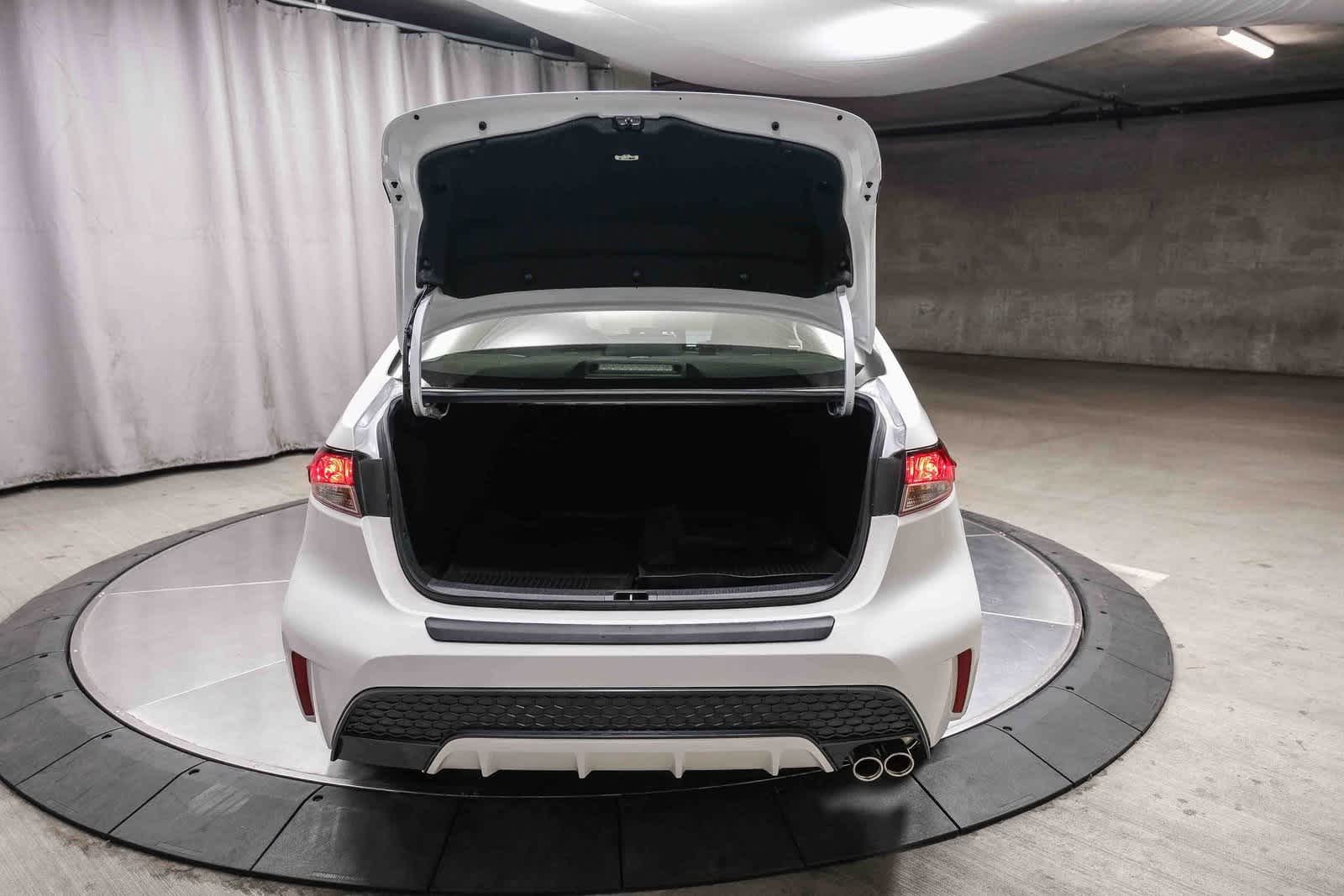 Thumbnail: 2022 Toyota Corolla - 25