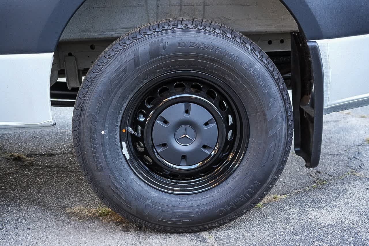 Thumbnail: 2026 Mercedes-Benz Sprinter - 10