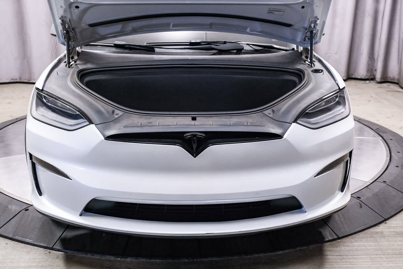 Thumbnail: 2023 Tesla Model X - 27