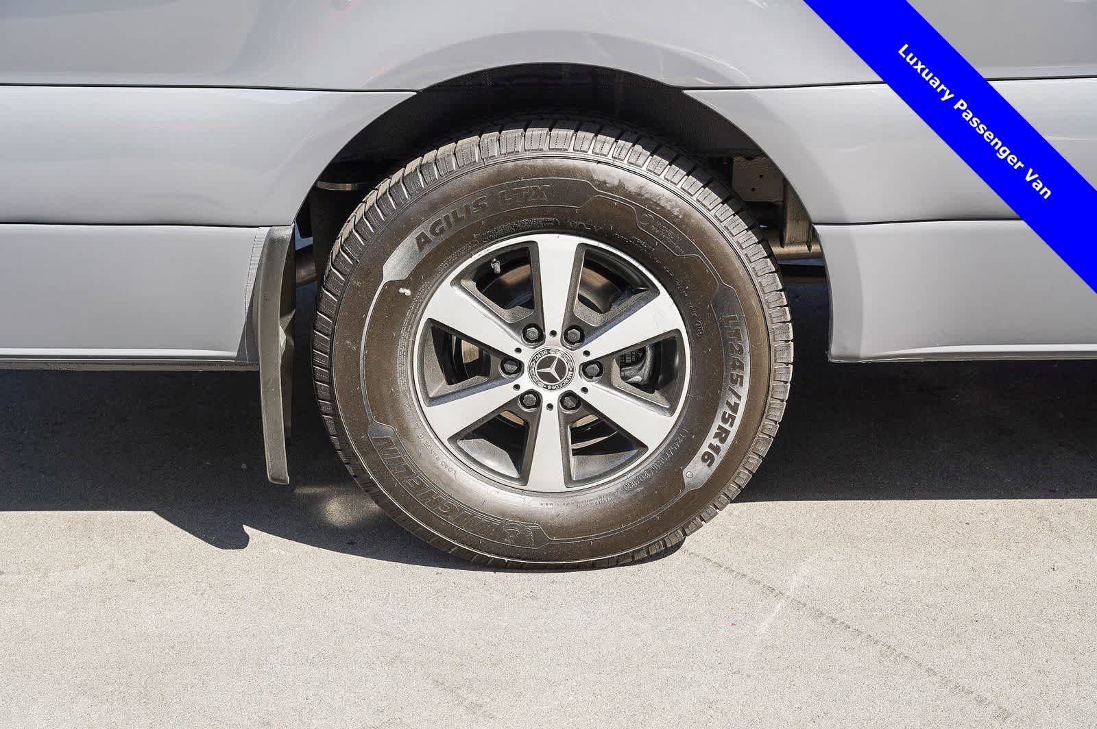 Thumbnail: 2024 Mercedes-Benz Sprinter - 22