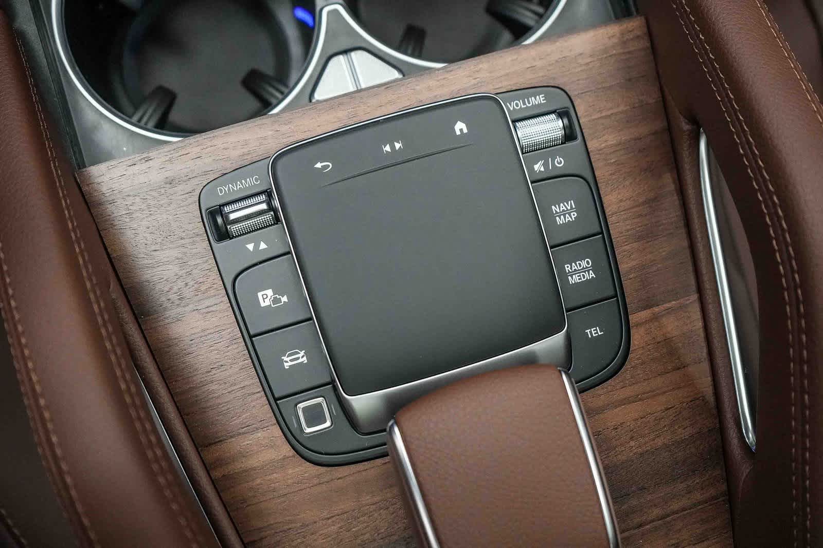 Thumbnail: 2026 Mercedes-Benz GLE - 19