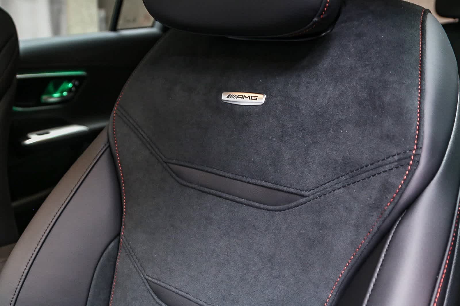 Thumbnail: 2025 Mercedes-Benz GLC - 24