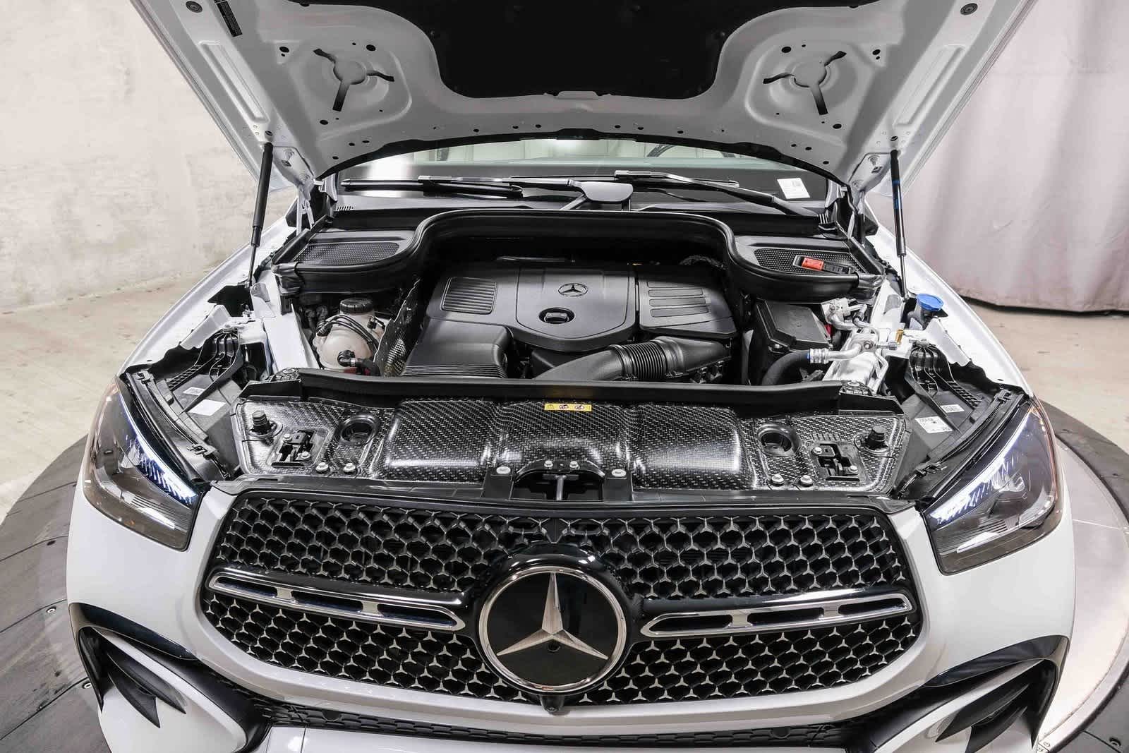 Thumbnail: 2025 Mercedes-Benz GLE - 25