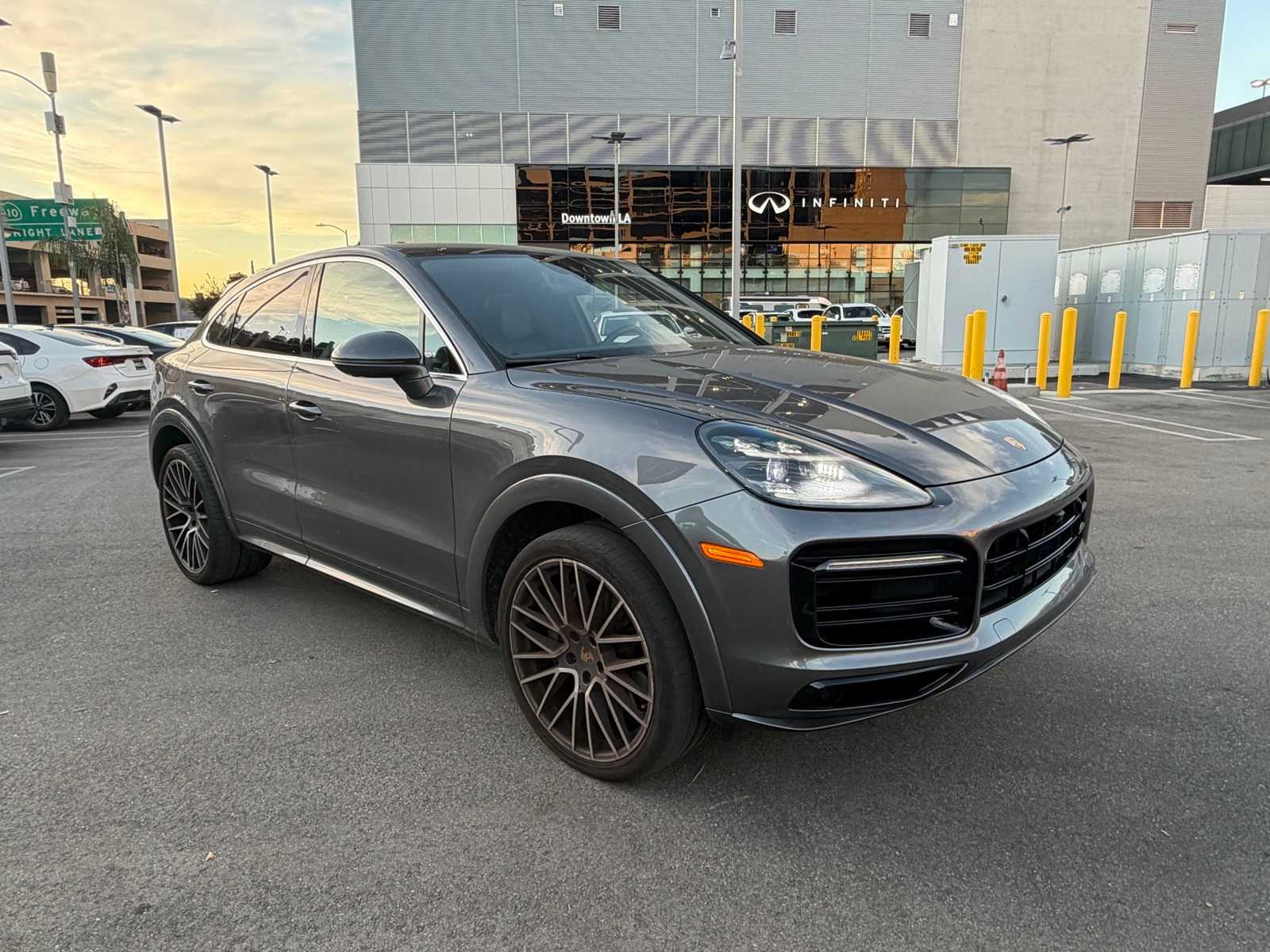 Thumbnail: 2022 Porsche  - 5