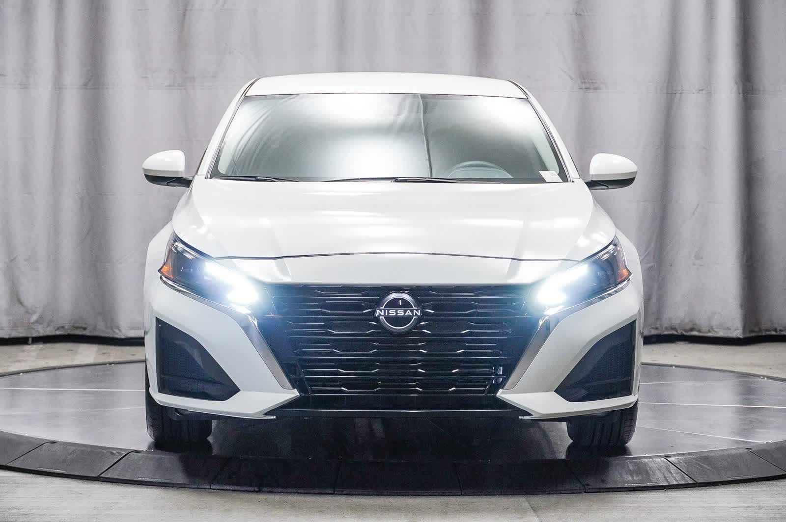 2023 Nissan Altima SV 6