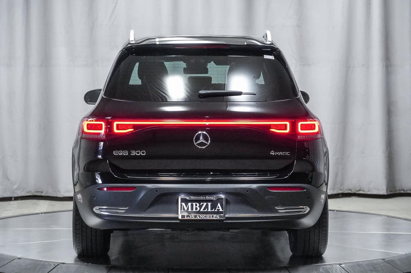 2023 Mercedes-Benz EQB 300 3