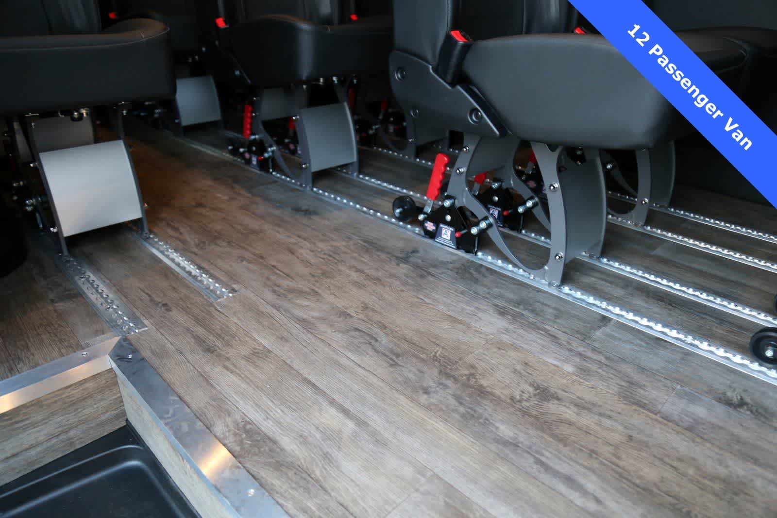 Thumbnail: 2024 Mercedes-Benz Sprinter - 17