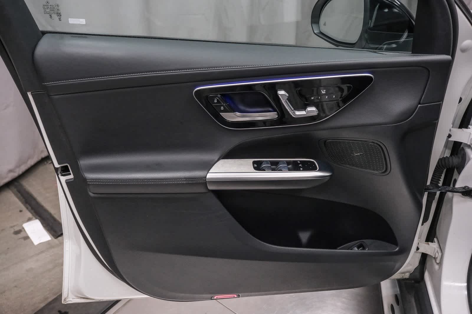 Thumbnail: 2023 Mercedes-Benz GLC - 18