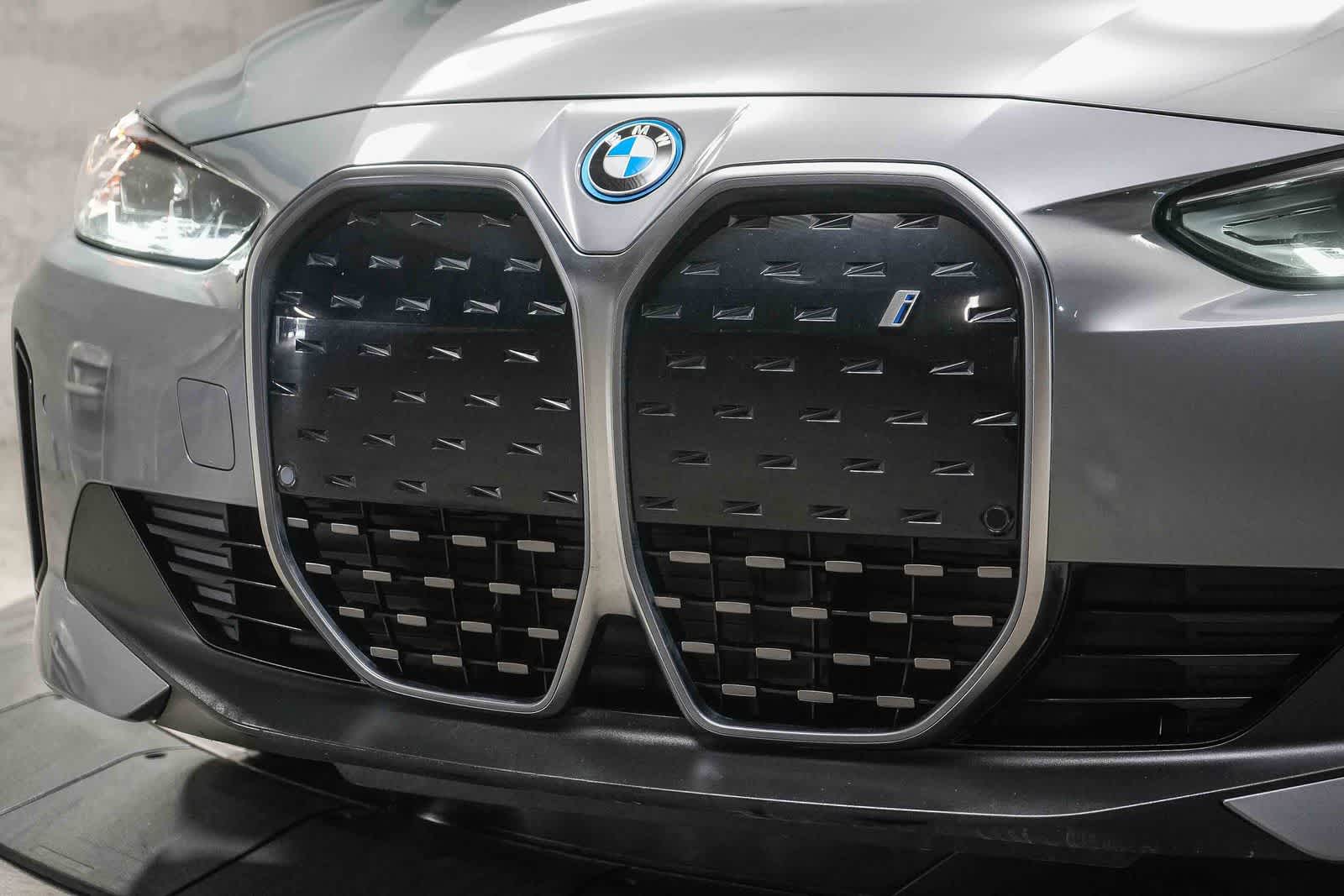 Thumbnail: 2024 BMW i4 - 6