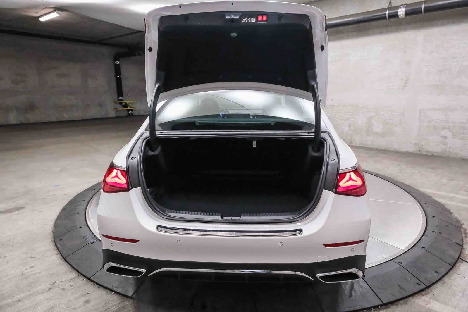 Thumbnail: 2026 Mercedes-Benz E-Class - 23