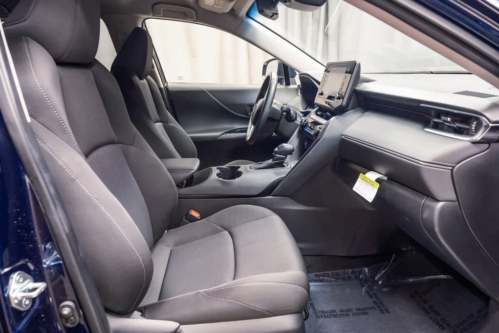 Thumbnail: 2021 Toyota Venza - 13