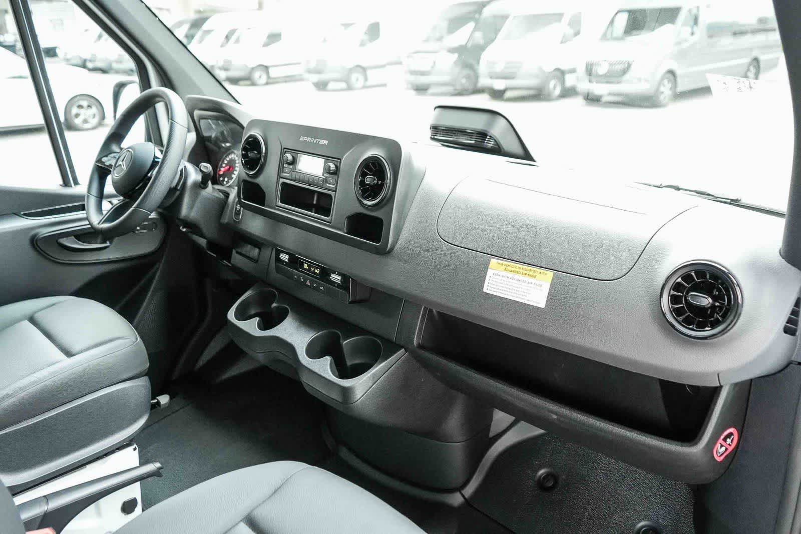 Thumbnail: 2026 Mercedes-Benz Sprinter - 13