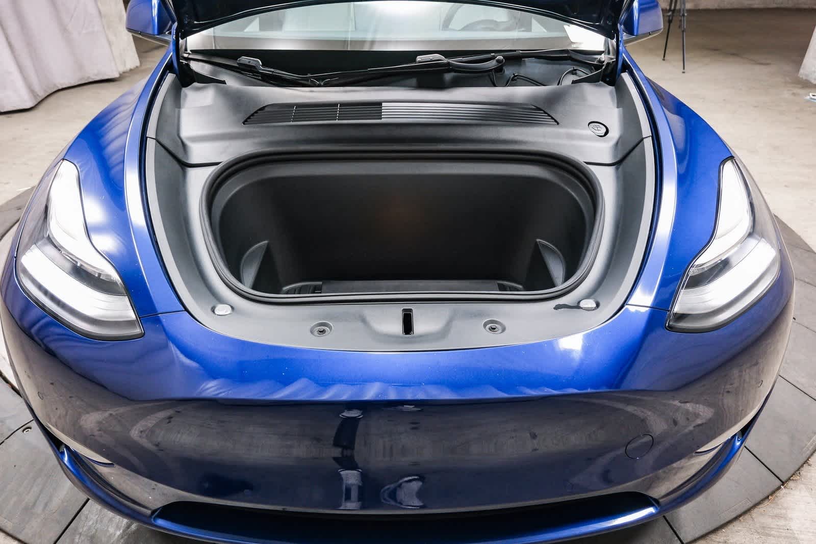 Thumbnail: 2021 Tesla Model Y - 24