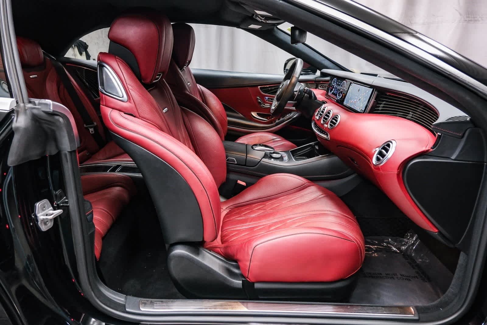 Thumbnail: 2017 Mercedes-Benz S-Class - 17