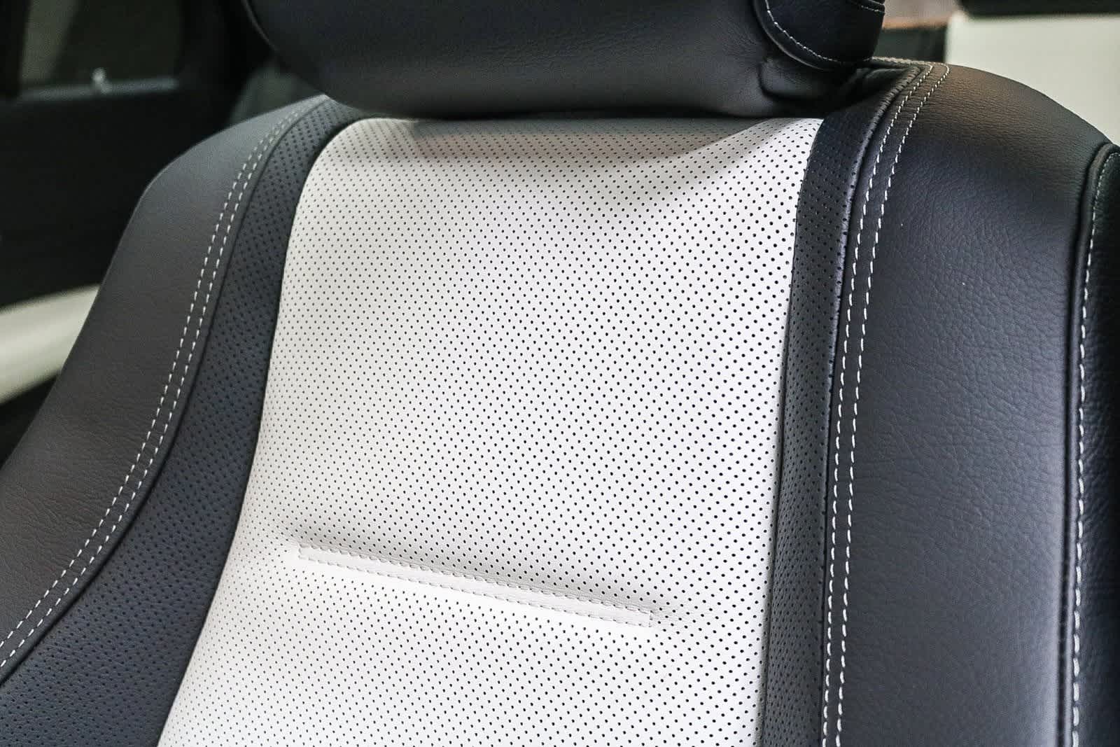 Thumbnail: 2026 Mercedes-Benz GLE - 24