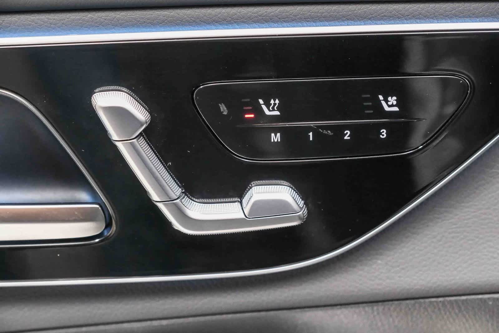 Thumbnail: 2025 Mercedes-Benz GLC - 22