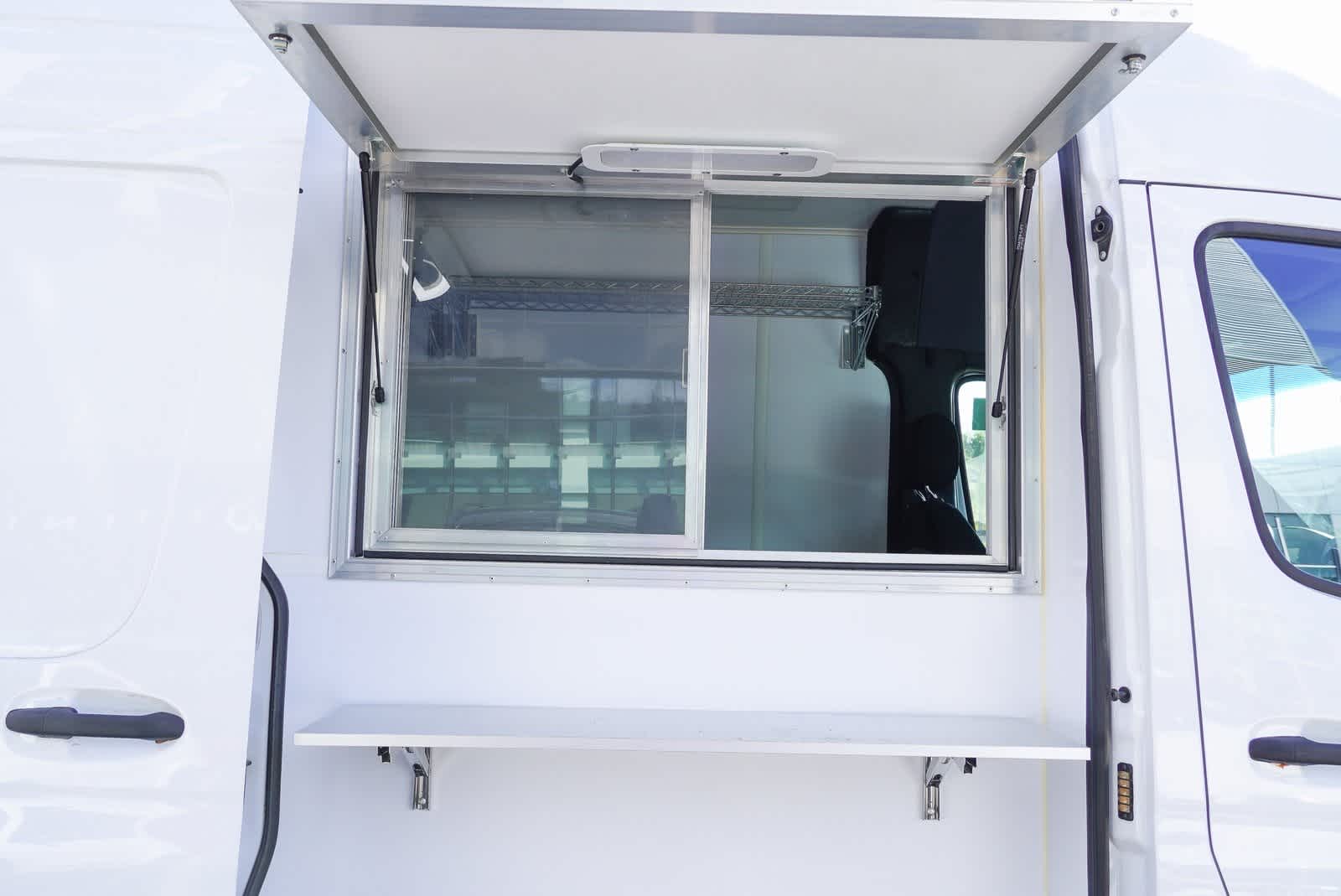 Thumbnail: 2019 Mercedes-Benz Sprinter - 27