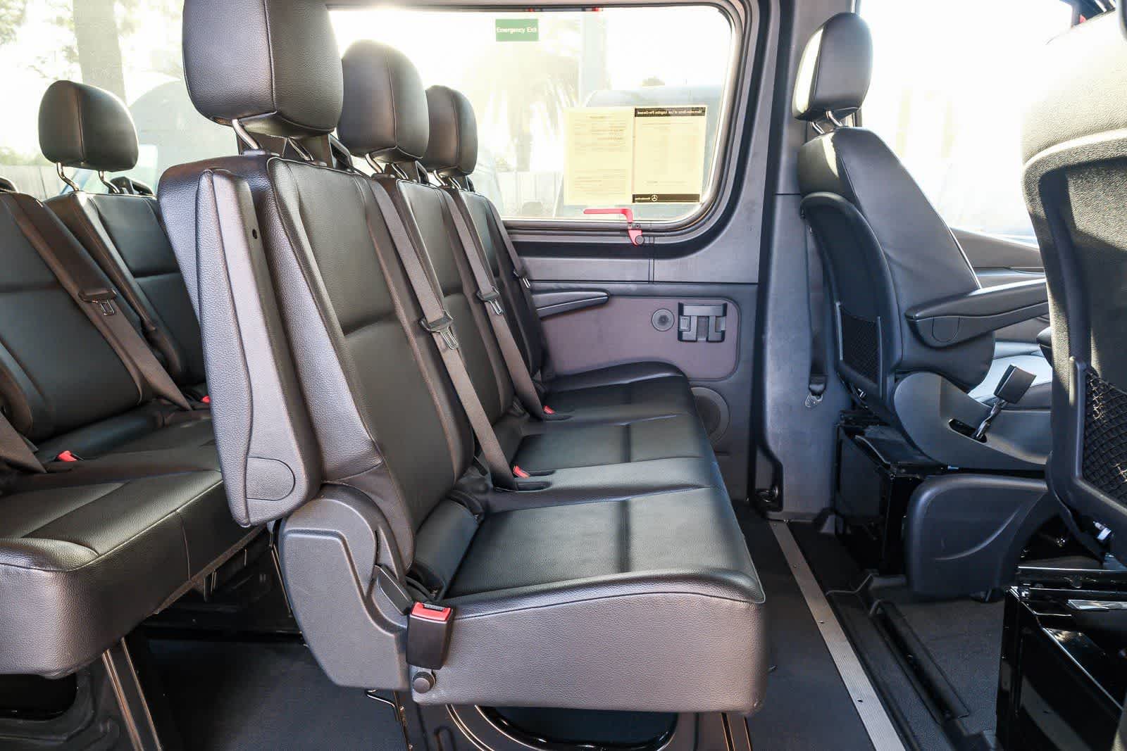 Thumbnail: 2023 Mercedes-Benz Sprinter - 21