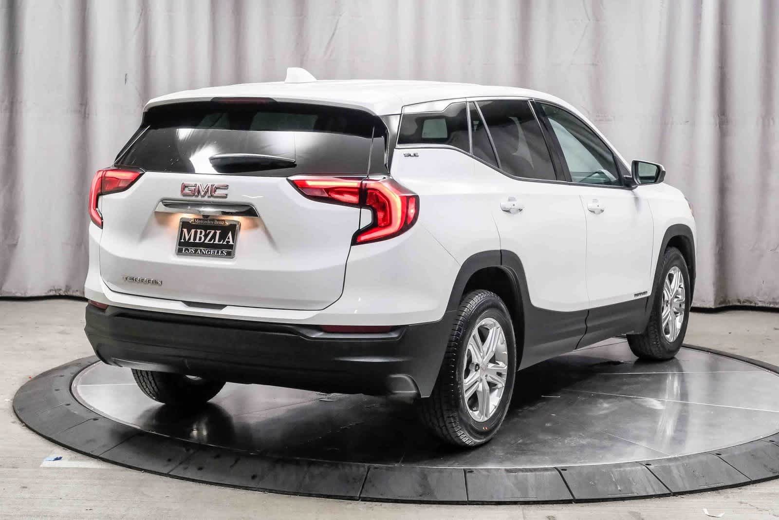 Thumbnail: 2018 GMC Terrain - 3