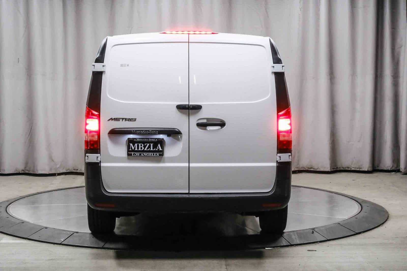 Thumbnail: 2022 Mercedes-Benz Metris - 3