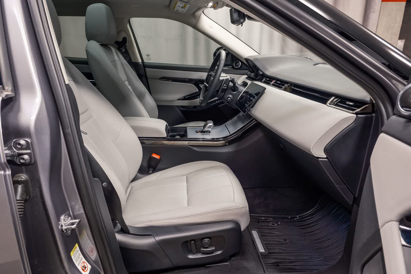 Thumbnail: 2025 Land Rover Range Rover Evoque - 18