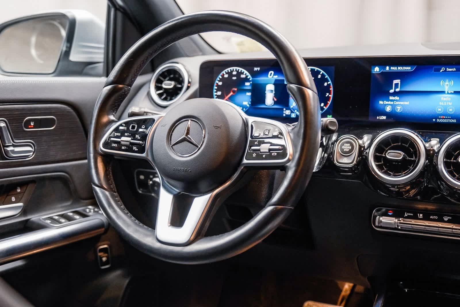 Thumbnail: 2022 Mercedes-Benz GLA - 17