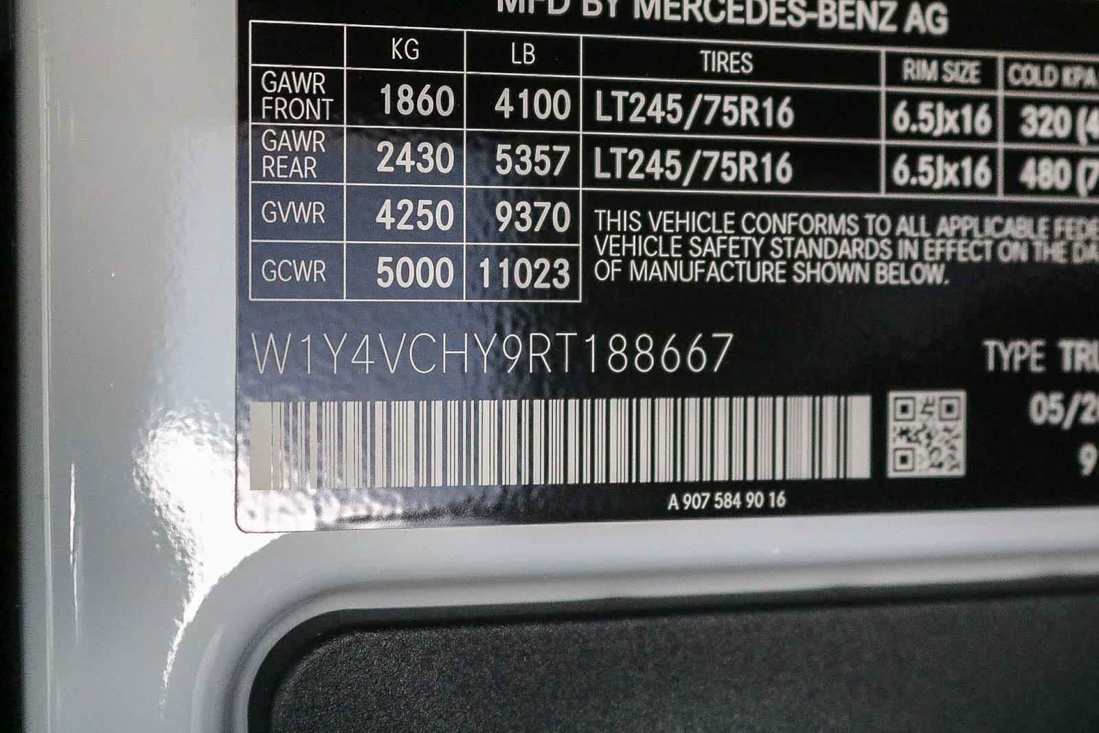 Thumbnail: 2024 Mercedes-Benz eSprinter - 27