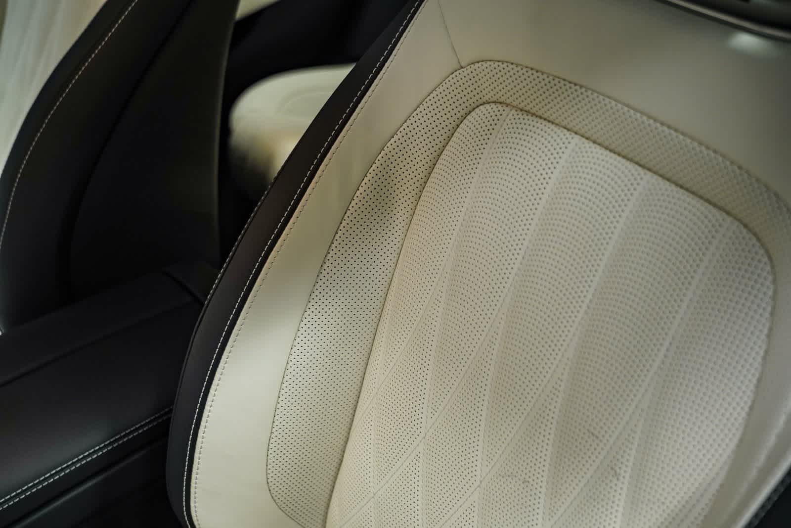 Thumbnail: 2026 Mercedes-Benz AMG GT - 25